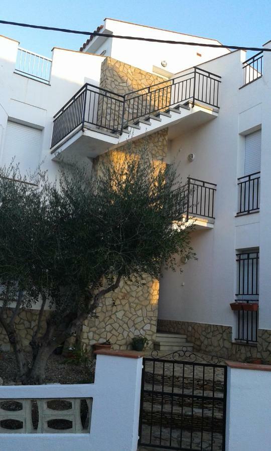Espectaculares Vistas Al Mar Atico Y Apart 3 Habitaciones Llanca Exterior photo